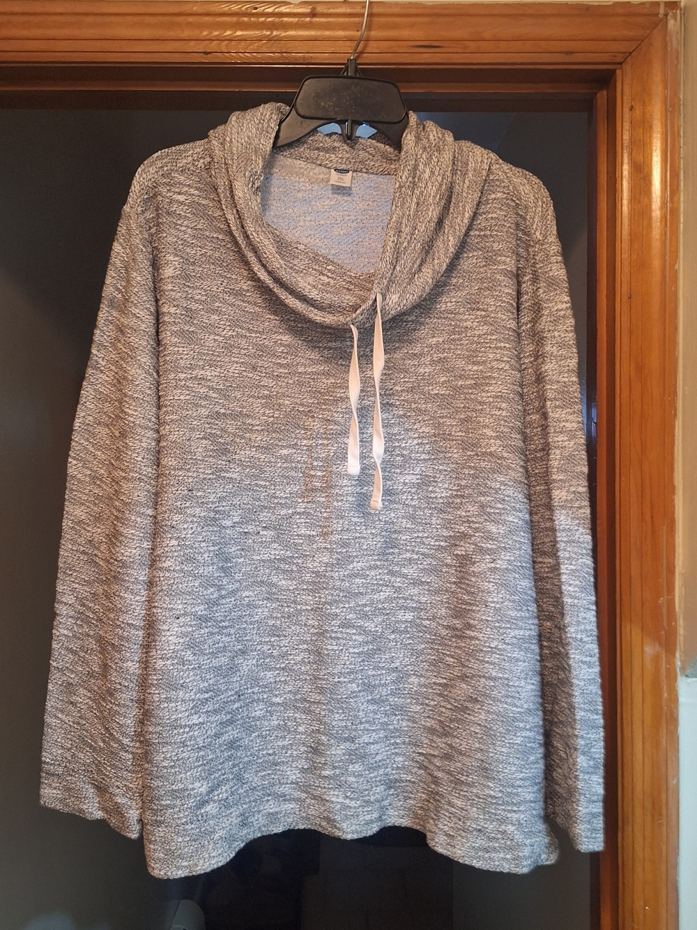 Old Navy Marled Gray Cowl Neck Pullover